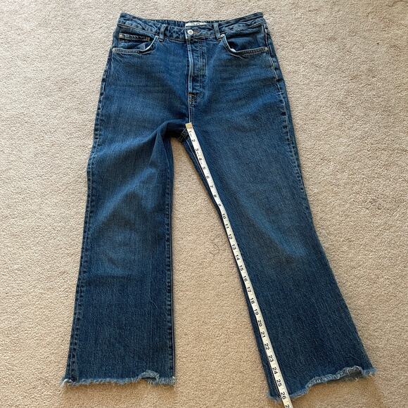 We The Free Cropped Bootcut Raw Hem Jeans Size 30 Medium Wash Button Fly Hi Rise - Picture 9 of 9